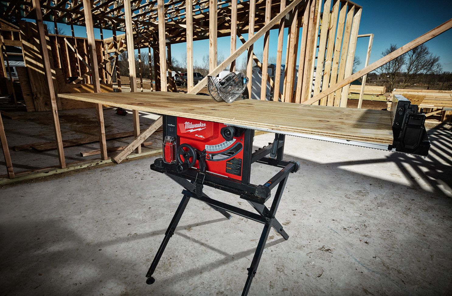 MILWAUKEE Table Saw, 8 1/4 in Blade Dia., 5/8 in Arbor Size, Max. Blade