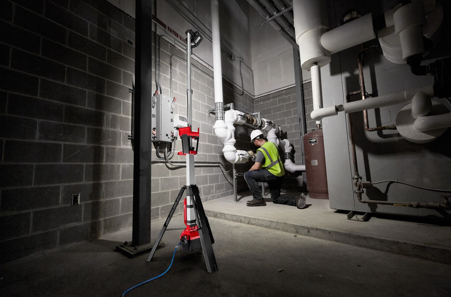 MILWAUKEE M18™ Cordless Job Site Light, 18.0 Voltage, LED, 2500 Lumens