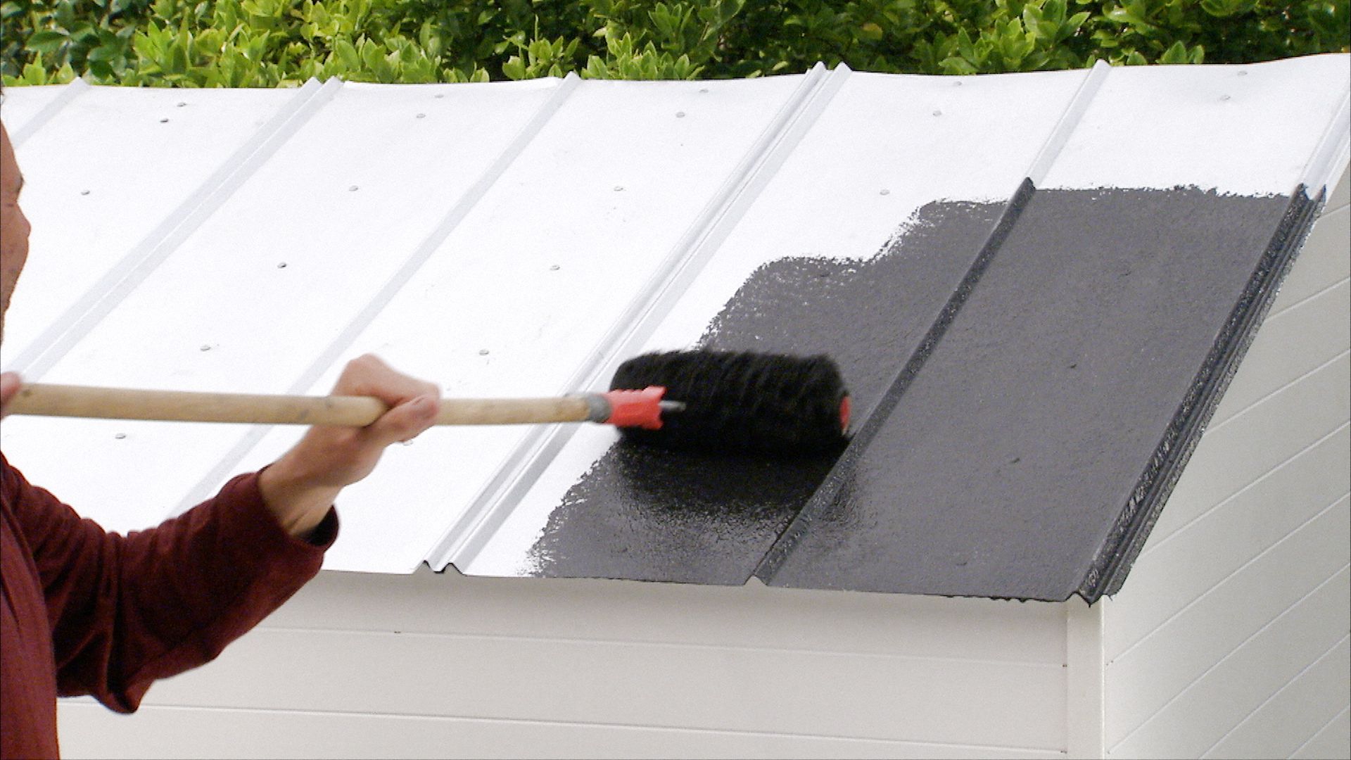 FLEX SEAL Leak Sealer Rubber, Black, 32 oz Container 55KE52