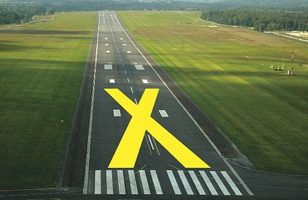 Runway Closure Marker,