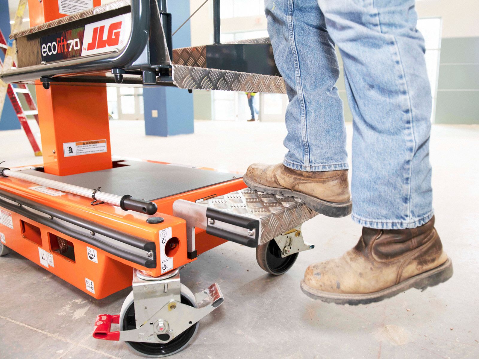 JLG Personnel Lift: Push-Around, Stored Power Lift, 330 Lb Load ...