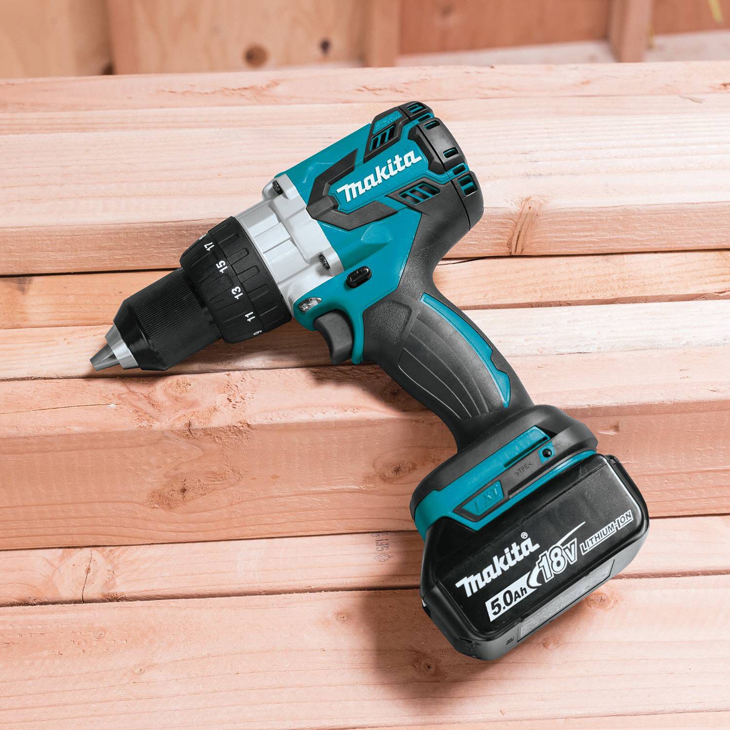 MAKITA Drill Kit, Cordless, 0 inlb to 1,090 inlb, 1/2 in Chuck Size
