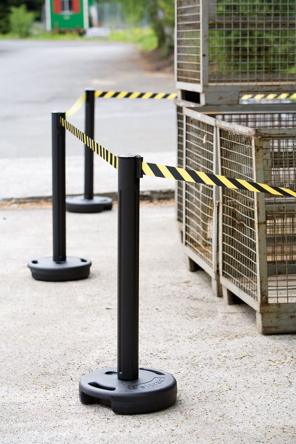 LAVI Barrier Post with Belt High Density Polyethylene, Textured, 38 1/