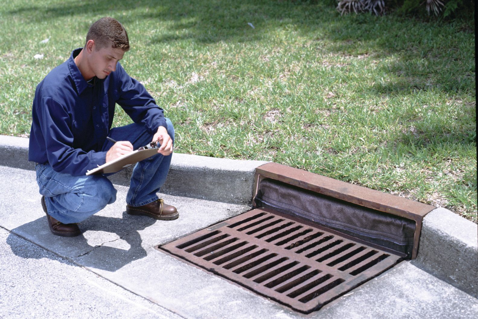 Ultratech catch basin insert catch basin curb insert style oil