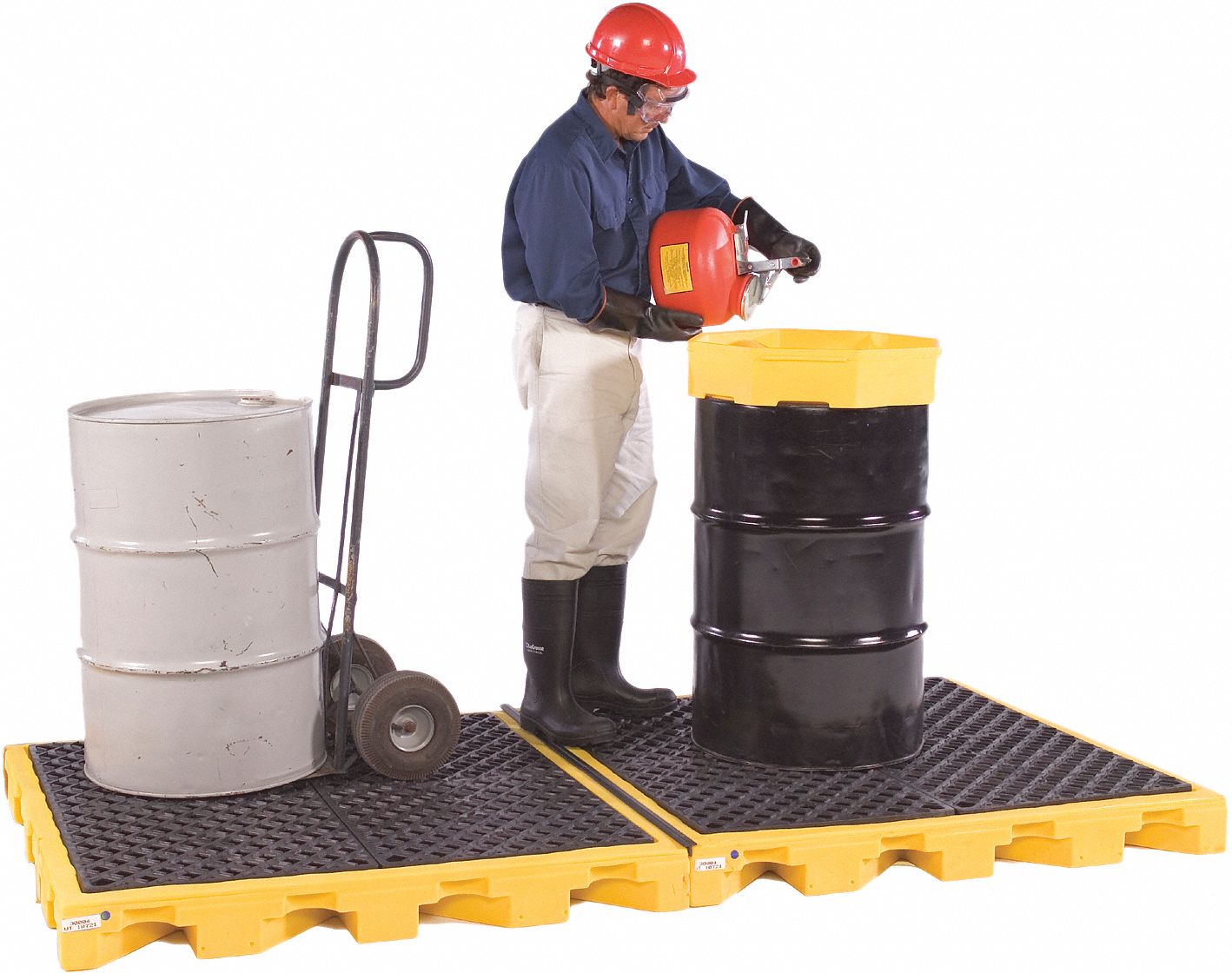 ULTRATECH Spill Containment Pallets, Uncovered, 88 gal Spill Capacity