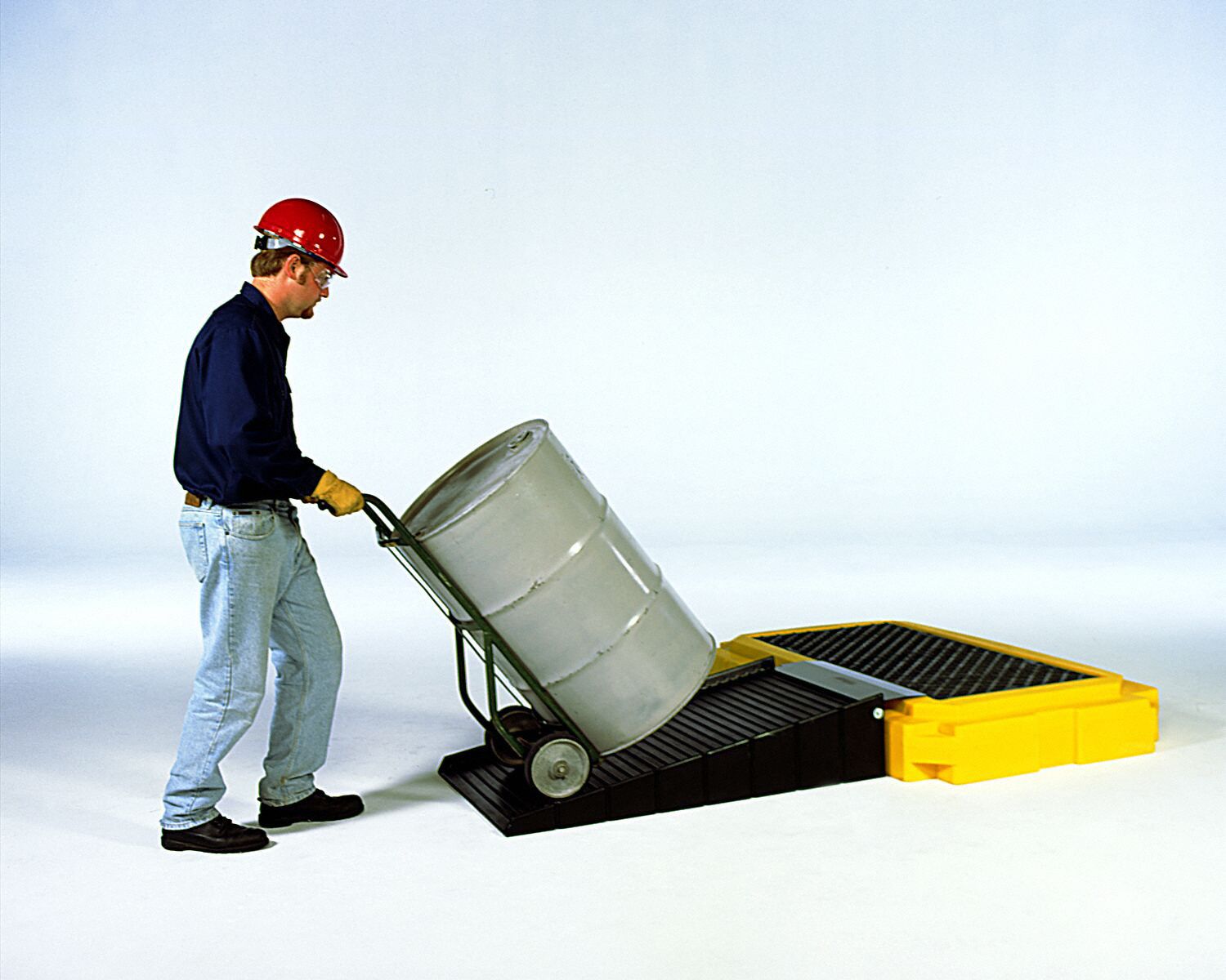 ULTRATECH Drum Spill Containment Pallet For 2 Drums, 66 gal Spill