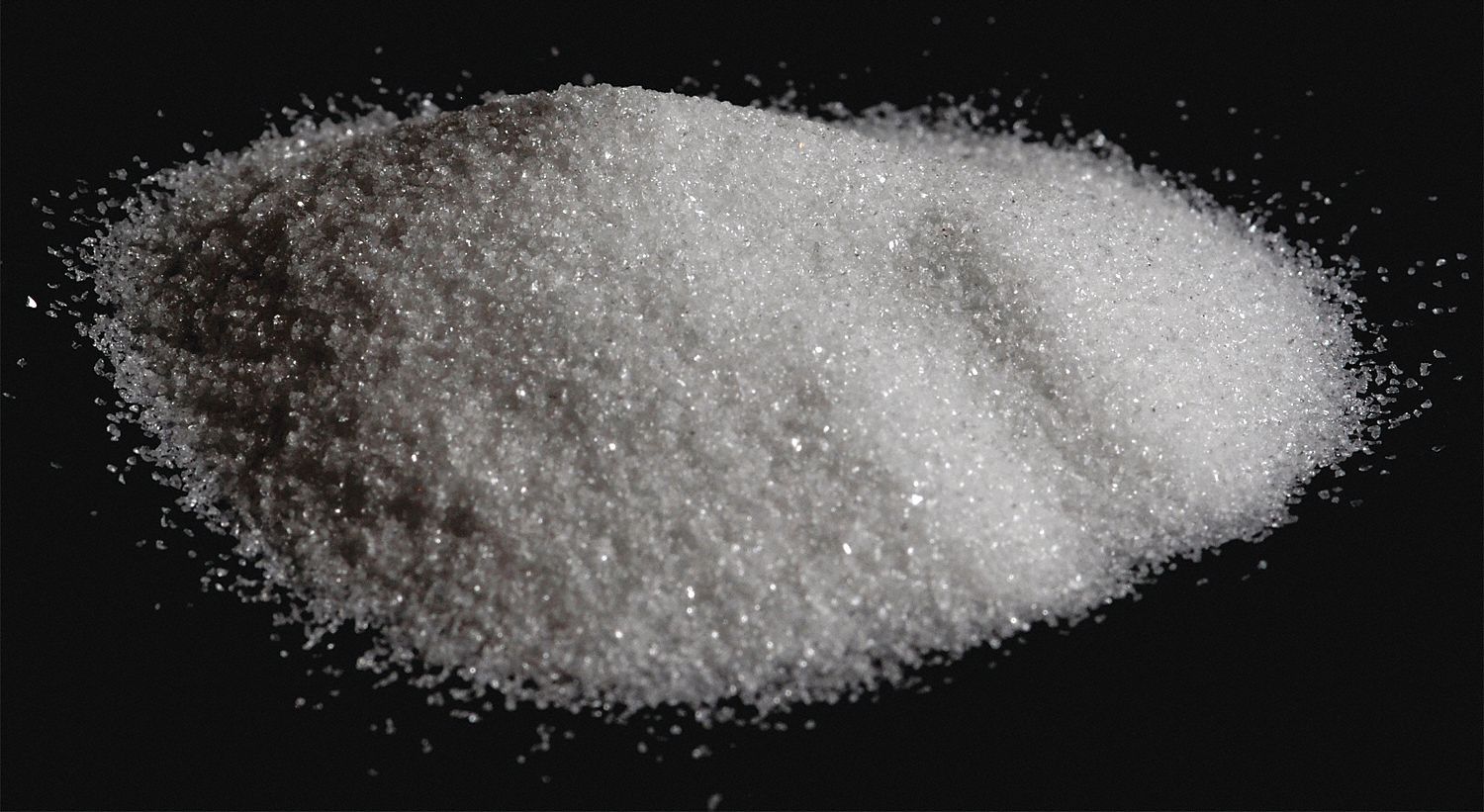 GRAINGER APPROVED Aluminum Oxide Blast Media, 53 to 90 Nominal Dia