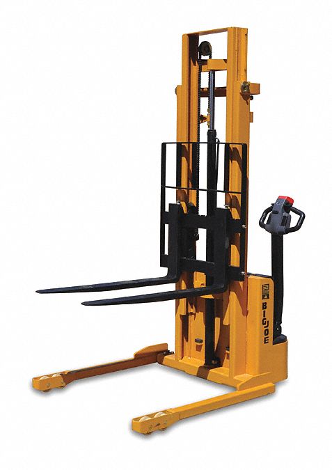 Stacker 2200 lb 82-1/2 H