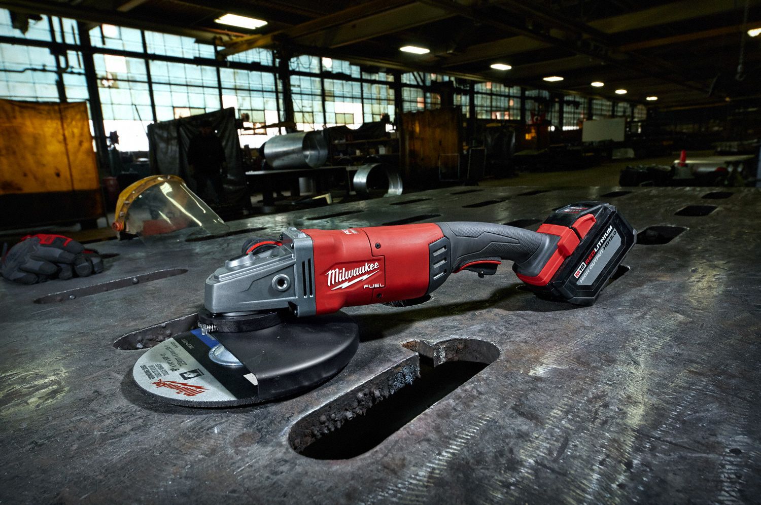 MILWAUKEE 9 in M18 FUEL™ Cordless Angle Grinder, 18.0 V, 6,000 RPM No