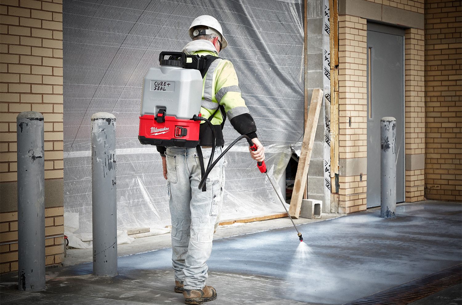MILWAUKEE Backpack Sprayer Kit, Backpack Sprayer Type, Concrete and
