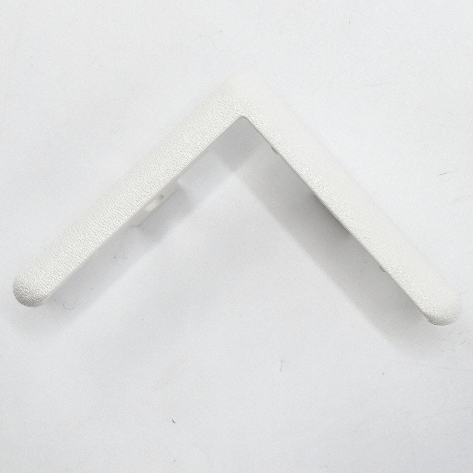 End Cap: End Cap, PETG, White, 3 in Leg Wd, 1/4 in Overall Ht, For 135° Angle, 0.25 in Thick