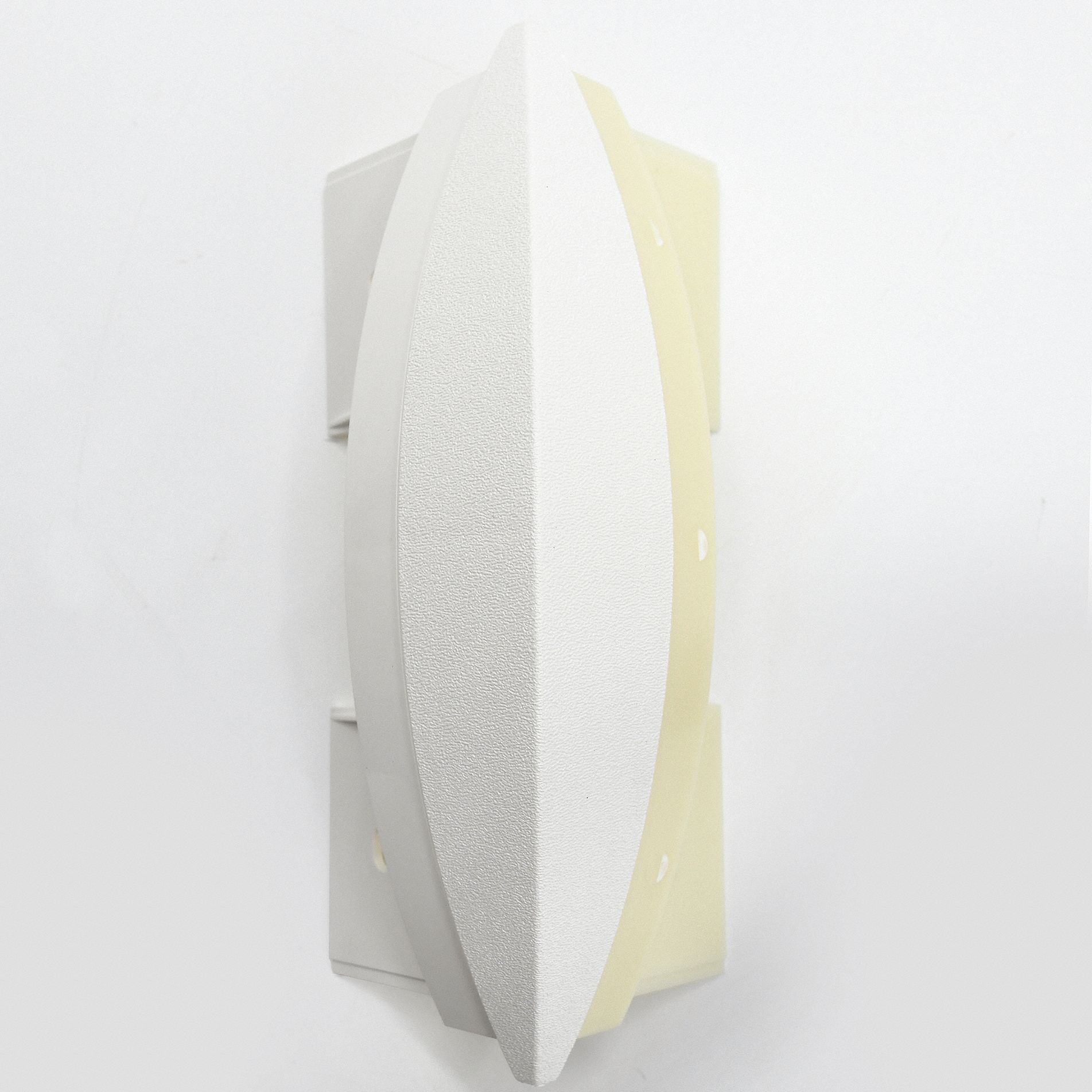 Corner: SCR-80, PETG, White, 8 in Overall Ht, 1 3/8 in Overall Lg