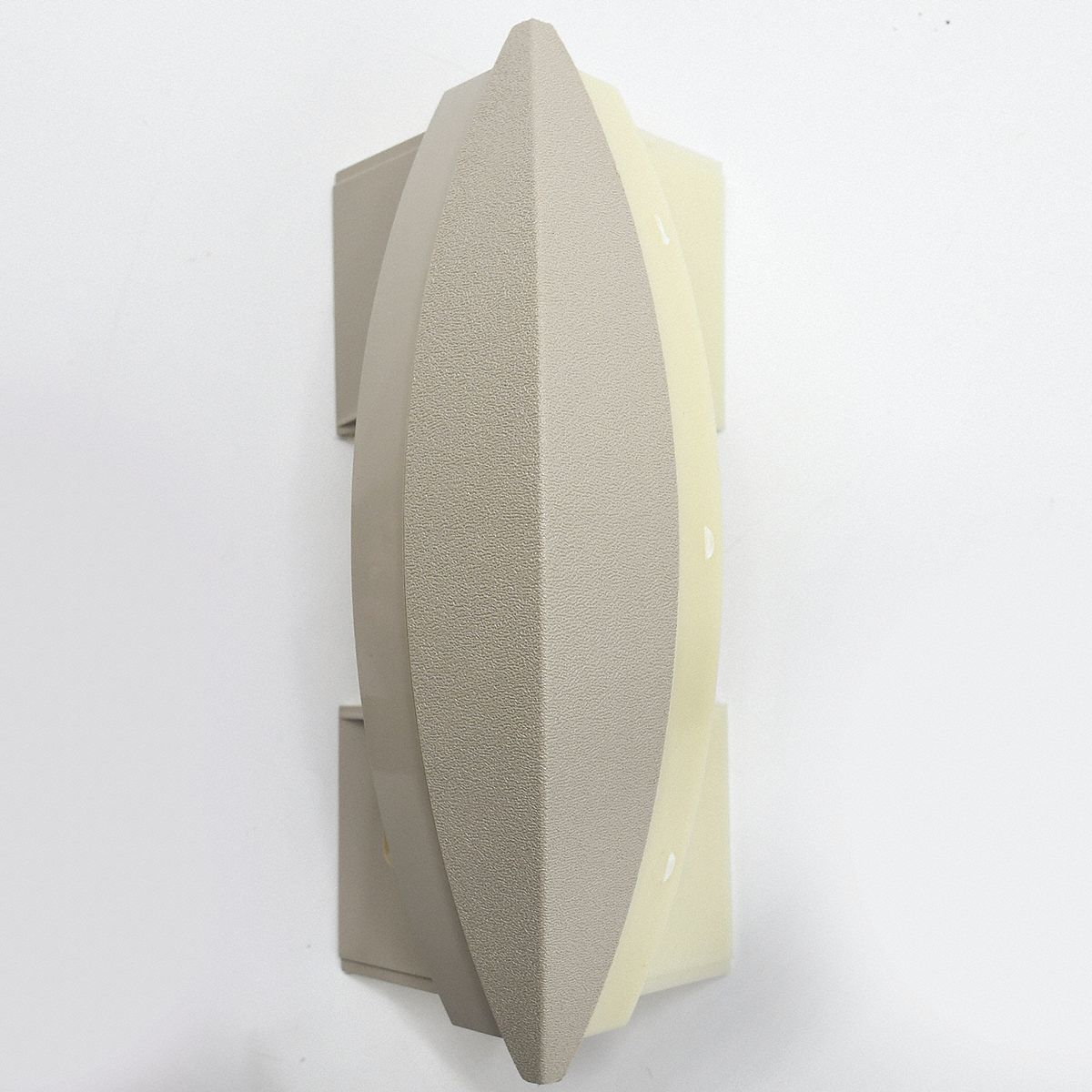 Corner: SCR-80, PETG, Oyster Gray, 8 in Overall Ht, 1 3/8 in Overall Lg