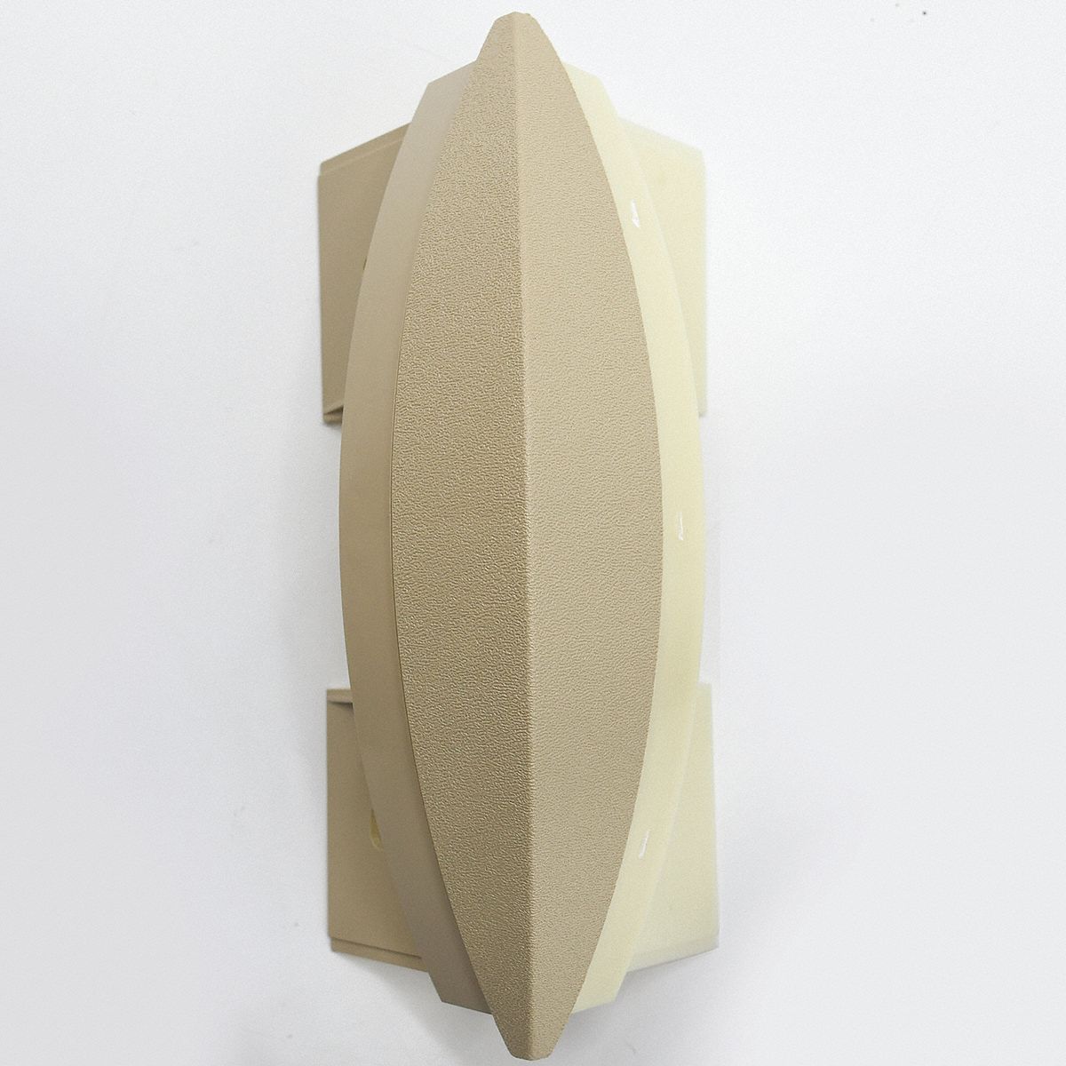 Corner: SCR-80, PETG, Beige, 8 in Overall Ht, 1 3/8 in Overall Lg