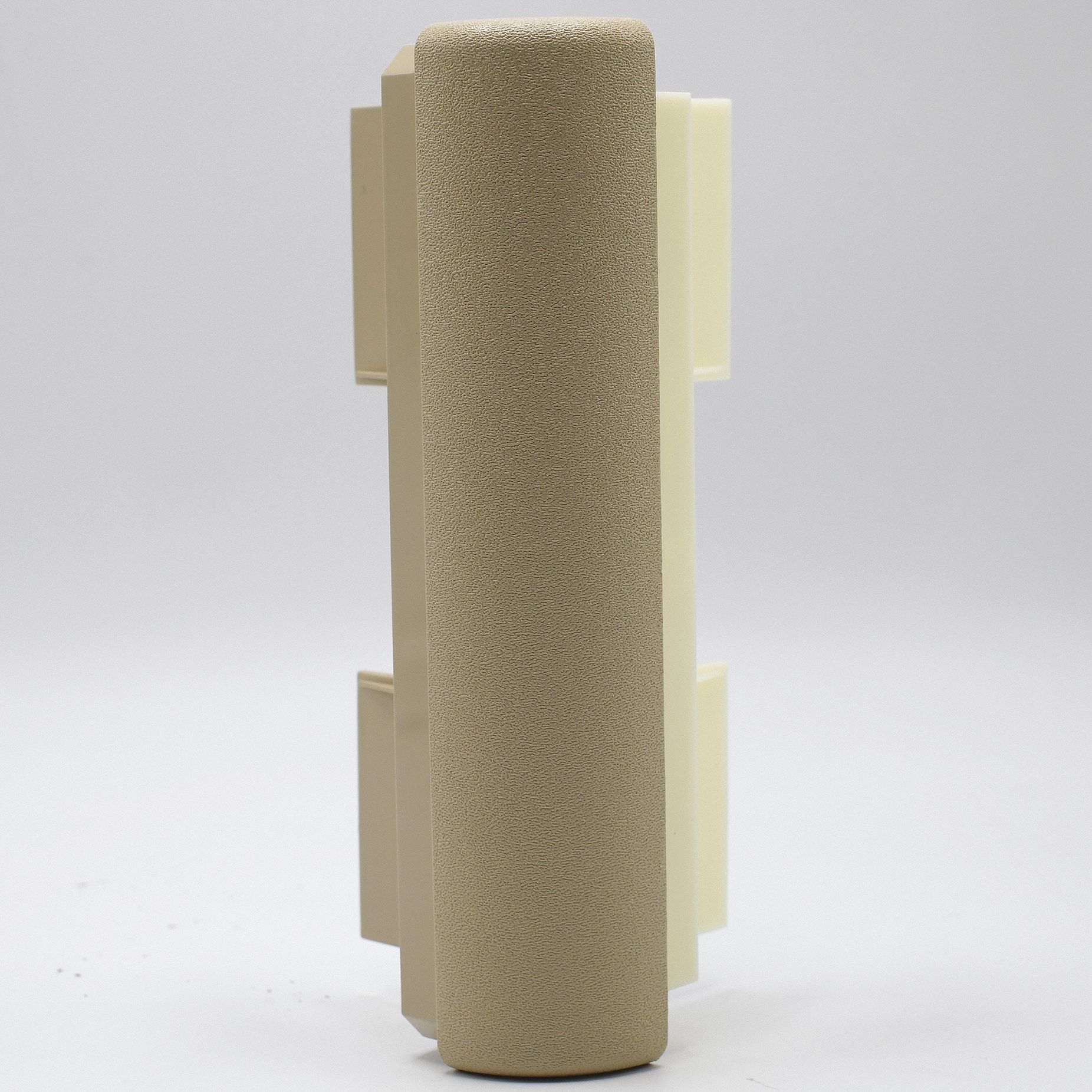 Corner: SCR-64, PETG, Beige, 8 in Overall Ht, 1 1/4 in Overall Lg