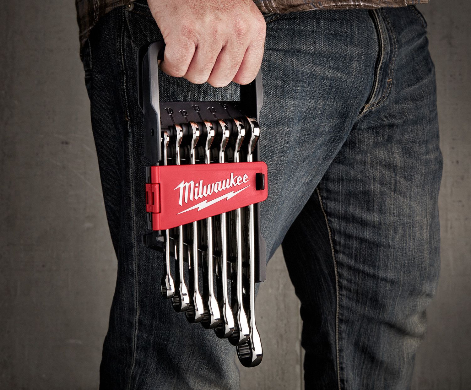 MILWAUKEE Combination Wrench Set Alloy Steel, Chrome, 7 Tools, 8 mm to