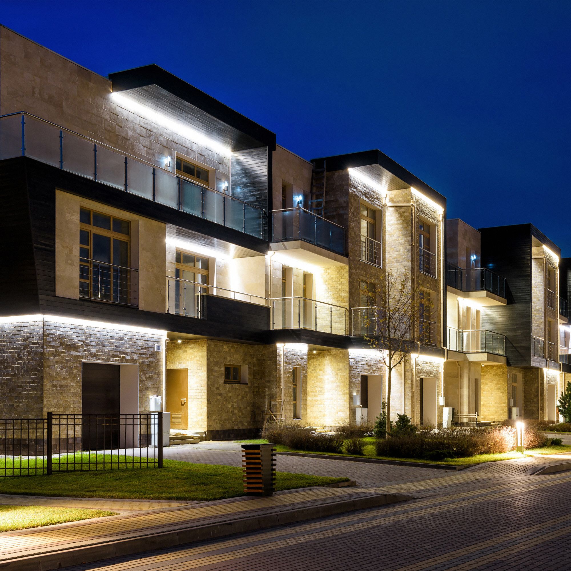 TORK LED Photocontrol Button 120 to 277V AC, 2,220 Max. Watt, 15 A Max