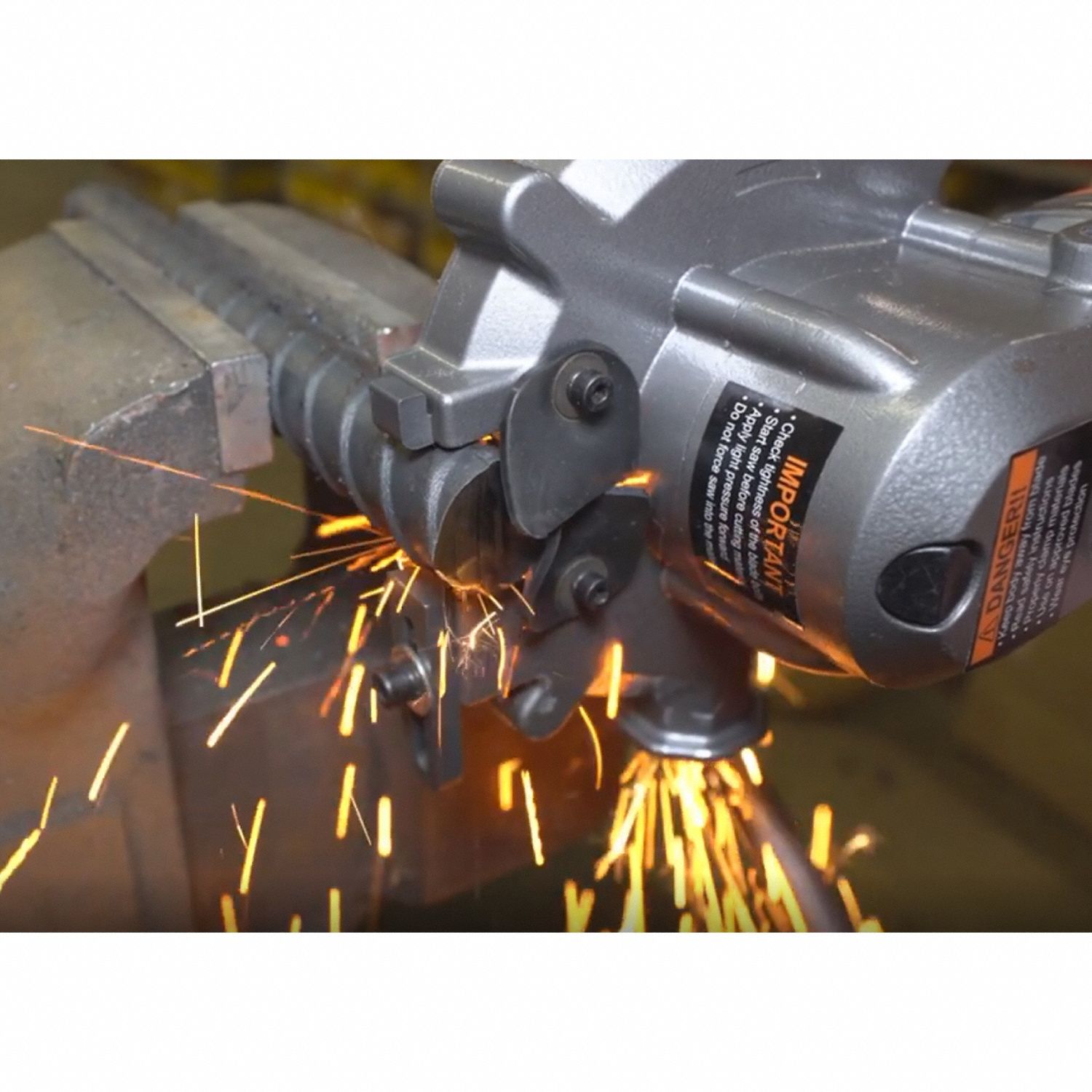 BN PRODUCTS USA Cordless Rebar Cutter 24V DC 56HE74BNCE3024V