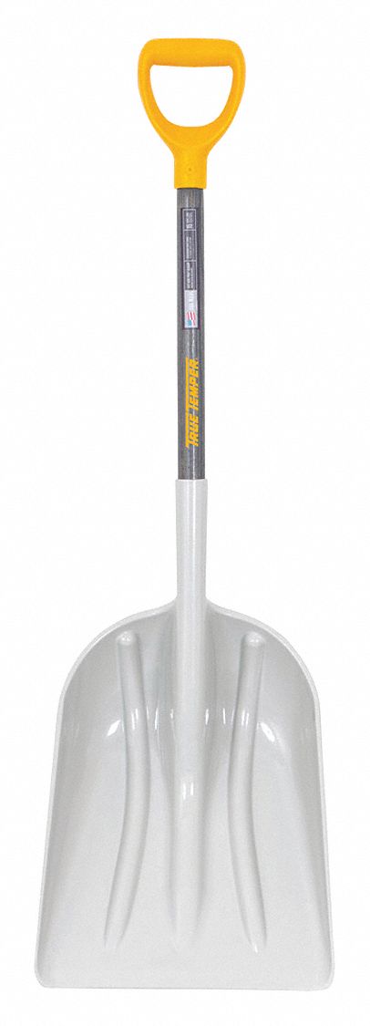 Poly Scoop w/ D-Grip Hardwood Handle