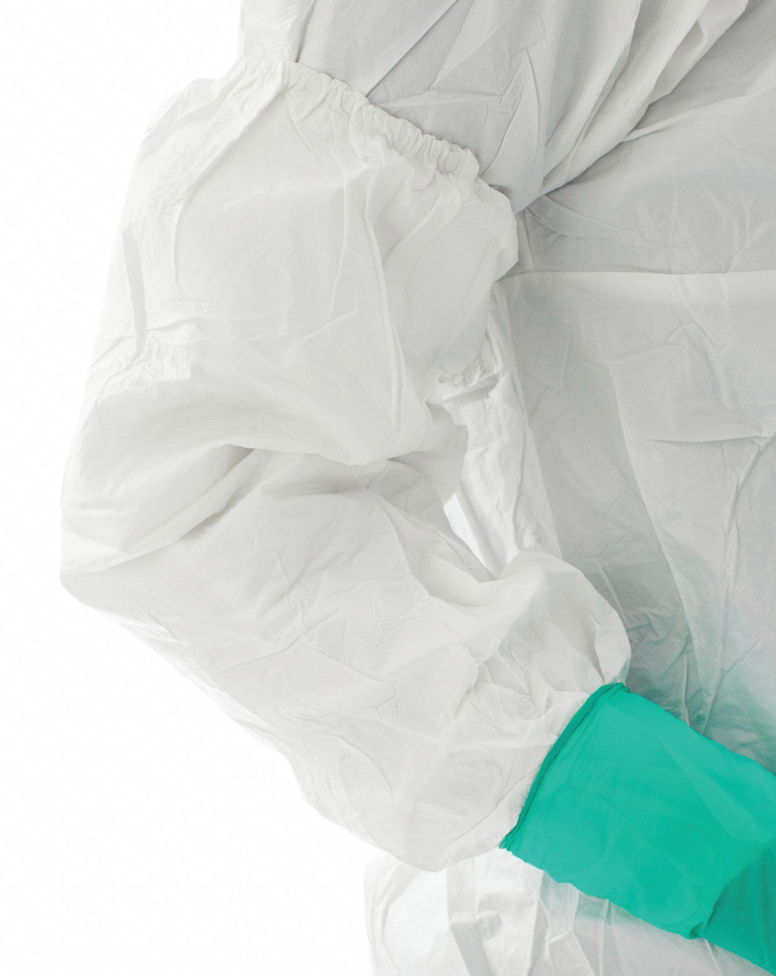 Protective Sleeves: ISO 4, 10 Federal 209E Clean Room Class, Sterile, Bound Seam, 180 PK
