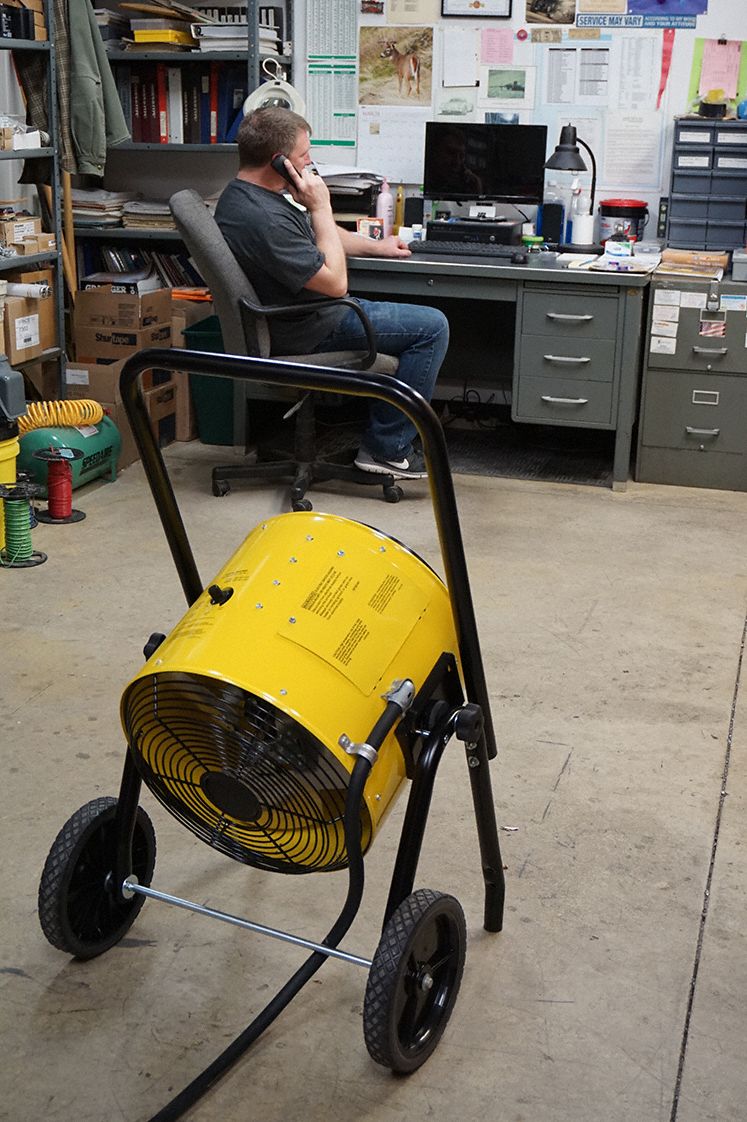 FOSTORIA Portable Electric Salamander Heater 15kW Watt Output 3E216