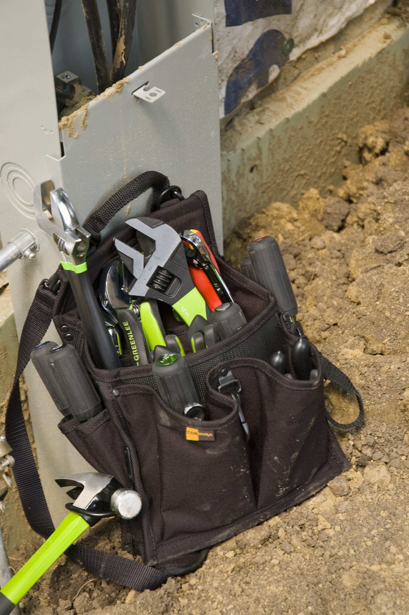 GREENLEE Tool Pouch 20 Pockets, Wide Variety of Professional Hand