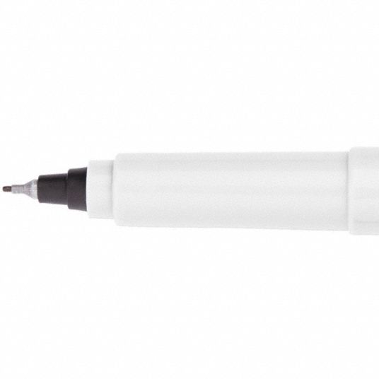 SHARPIE” permanent marker pen isolated against white Stock Photo