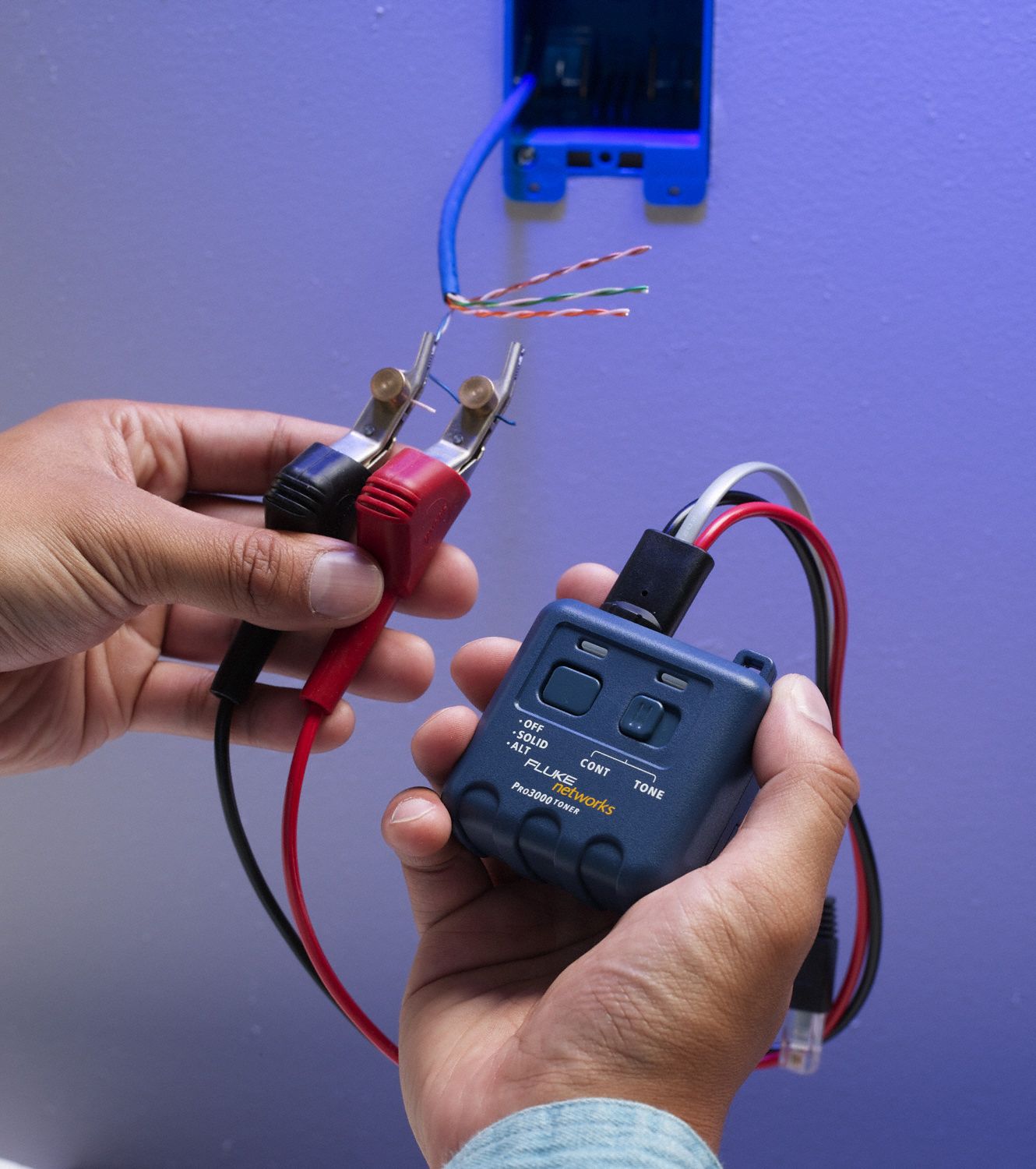 FLUKE NETWORKS Tone Generator and Probe Kit Single Conductor and