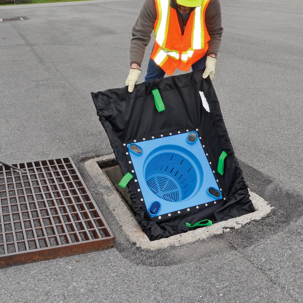 PIG Storm Drain Filter System 49 in L x 37 in W x 16 1/2 in H, 60 gpm