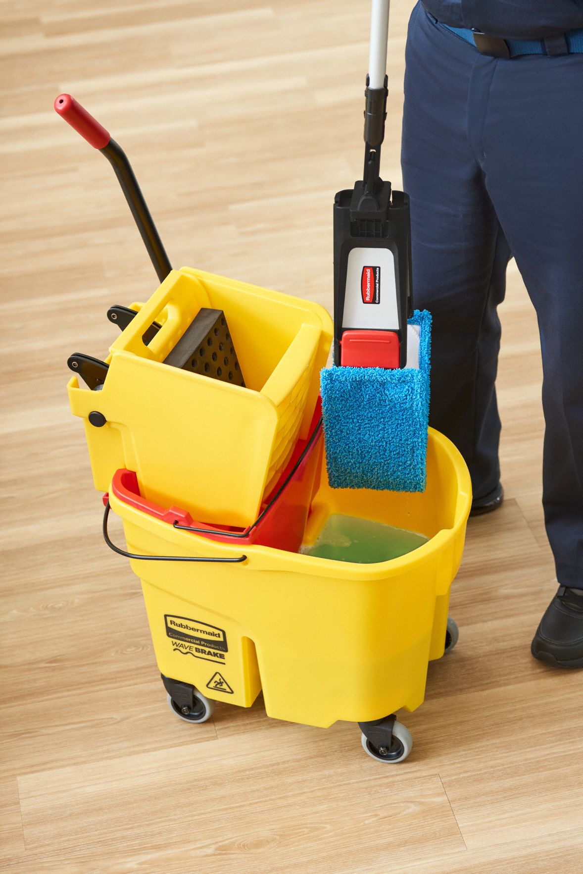 RUBBERMAID COMMERCIAL PRODUCTS Mop Bucket Wringer Insert 8.375 in