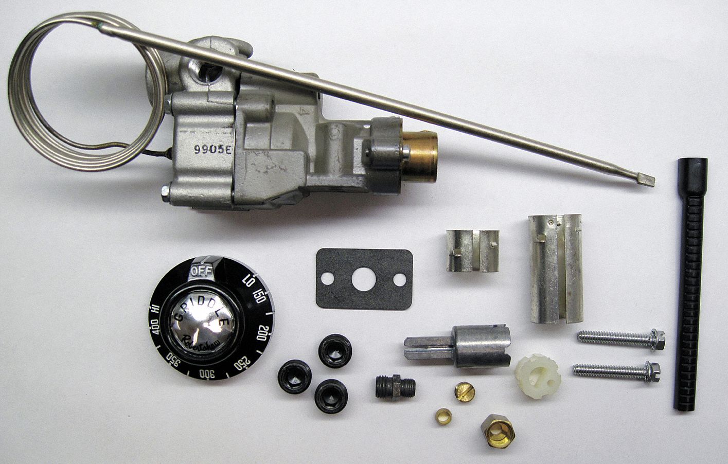 Robertshaw Industries 4350-027 Gas Oven Thermostat Kit, 250-550 Degrees  Fahrenheit, 48 Capillary