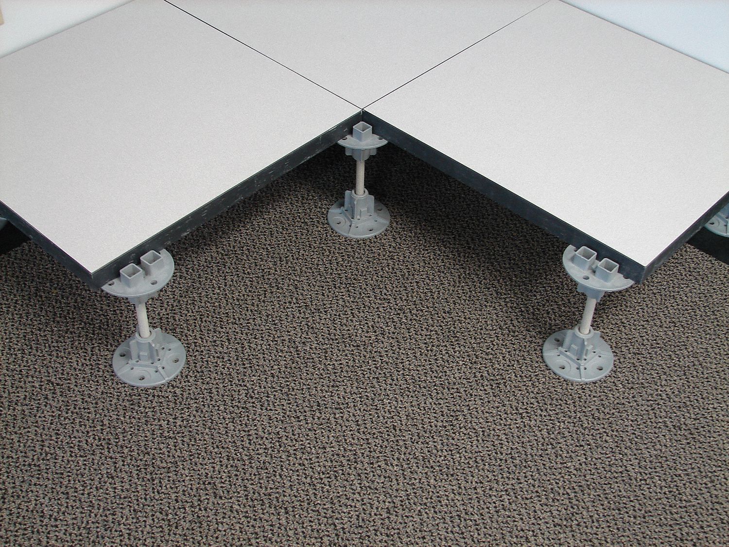 Fiberglass Micro-Mesh Grating: