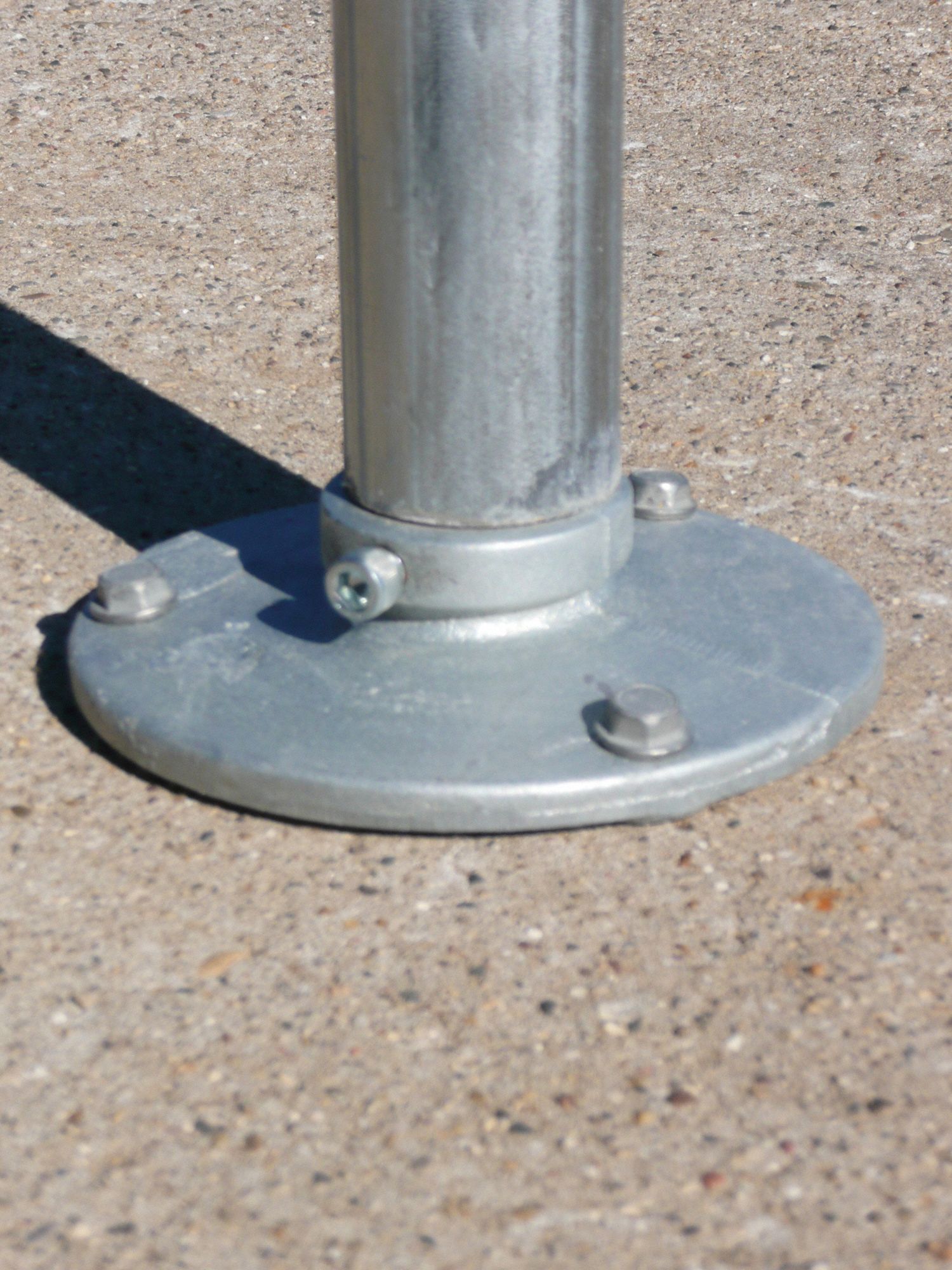 DESIGNOVATIONS INC. Anchor for Round Post, Sign Post Anchor For Ground