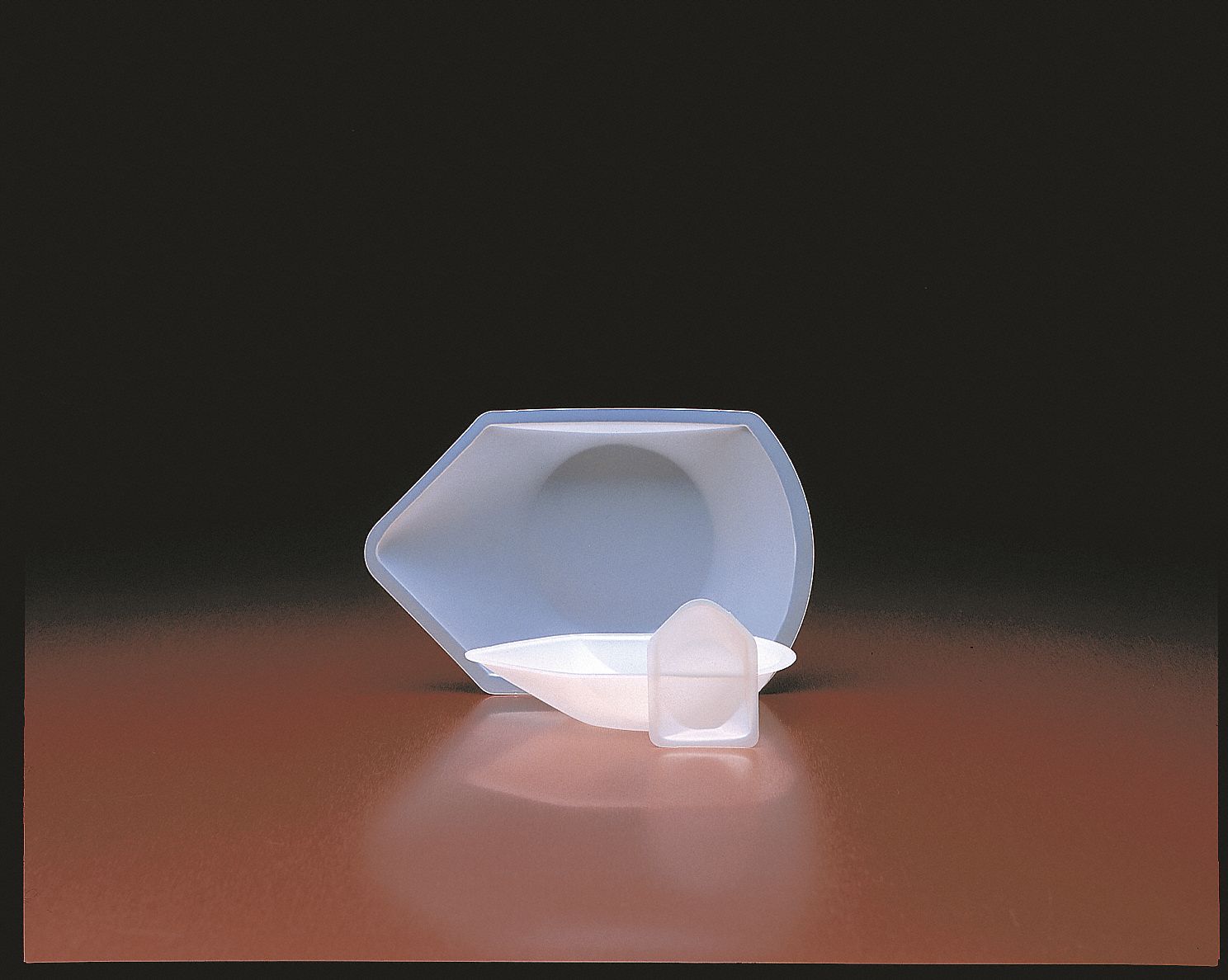 Weighing Dish: Non-Sterile, Polystyrene, 140 mL Capacity, 3 1/2 in Overall Wd