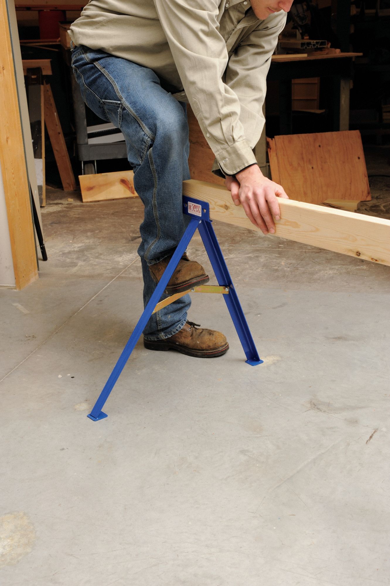 GRAINGER APPROVED Adjustable Folding Sawhorse Dependent on Lumber Used