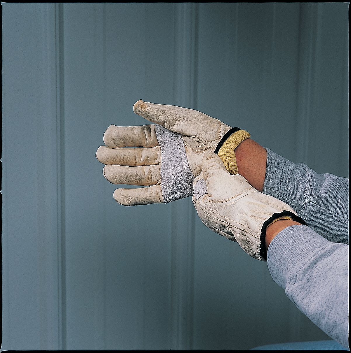 Mechanics Gloves: White, Split Leather, 1 PR