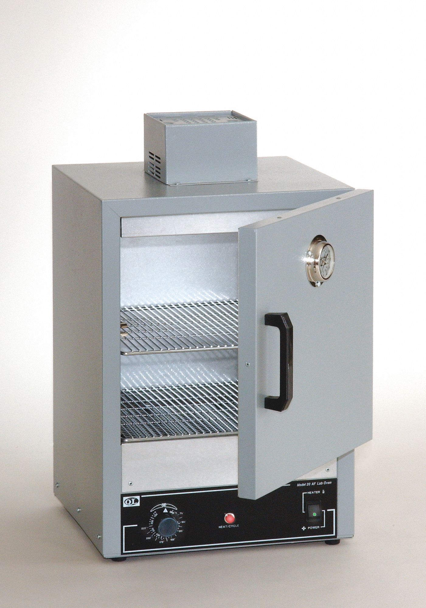 Analog Oven: Ambient 25° to 232°, 1.14 Capacity (Cu.-Ft.), 25.5 in Overall Ht, +/- 6°F