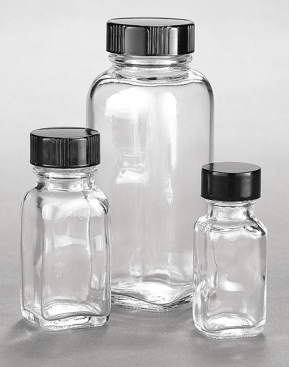Bottle: Soda Lime Glass, 15 mL Capacity - mL, 0.5 fl oz Capacity - oz, 26 mm Body Dia, Transparent