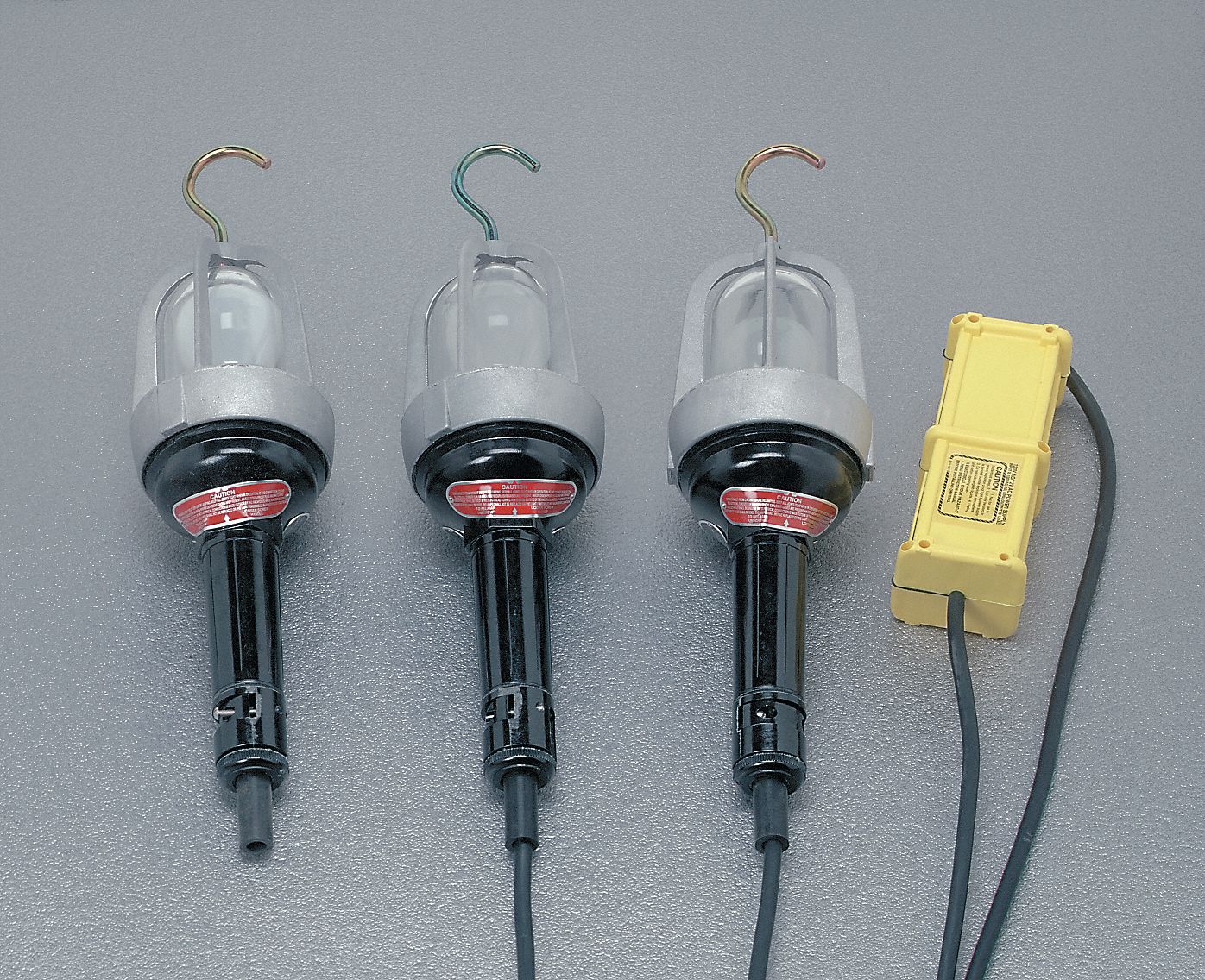 Hand Lamp, Incandescent, 120V AC, 100 Lamp Watts, 50 ft, Black/Silver Grainger