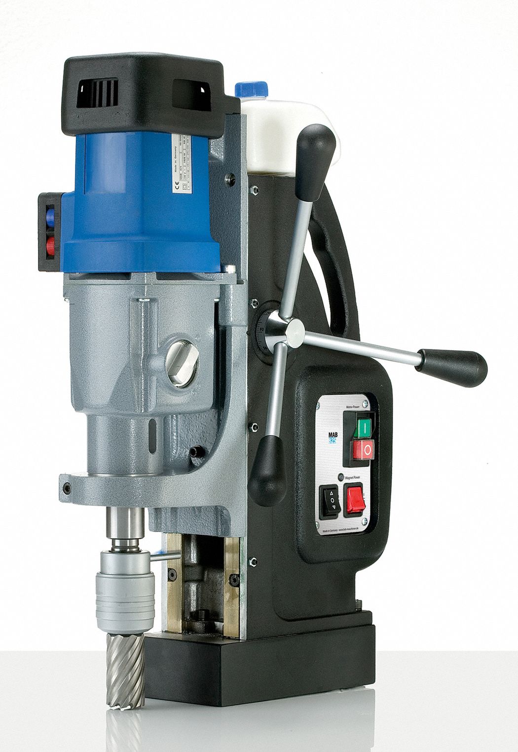 CS UNITEC Magnetic Drill: 40 RPM – 600 RPM, Electric Magnet, 10 in Drill Travel, 110V AC (MPN MAB 825). Key specifications — attr1253941: Weldon; attr1253957: Electric; attr1253912: CS UNITEC.