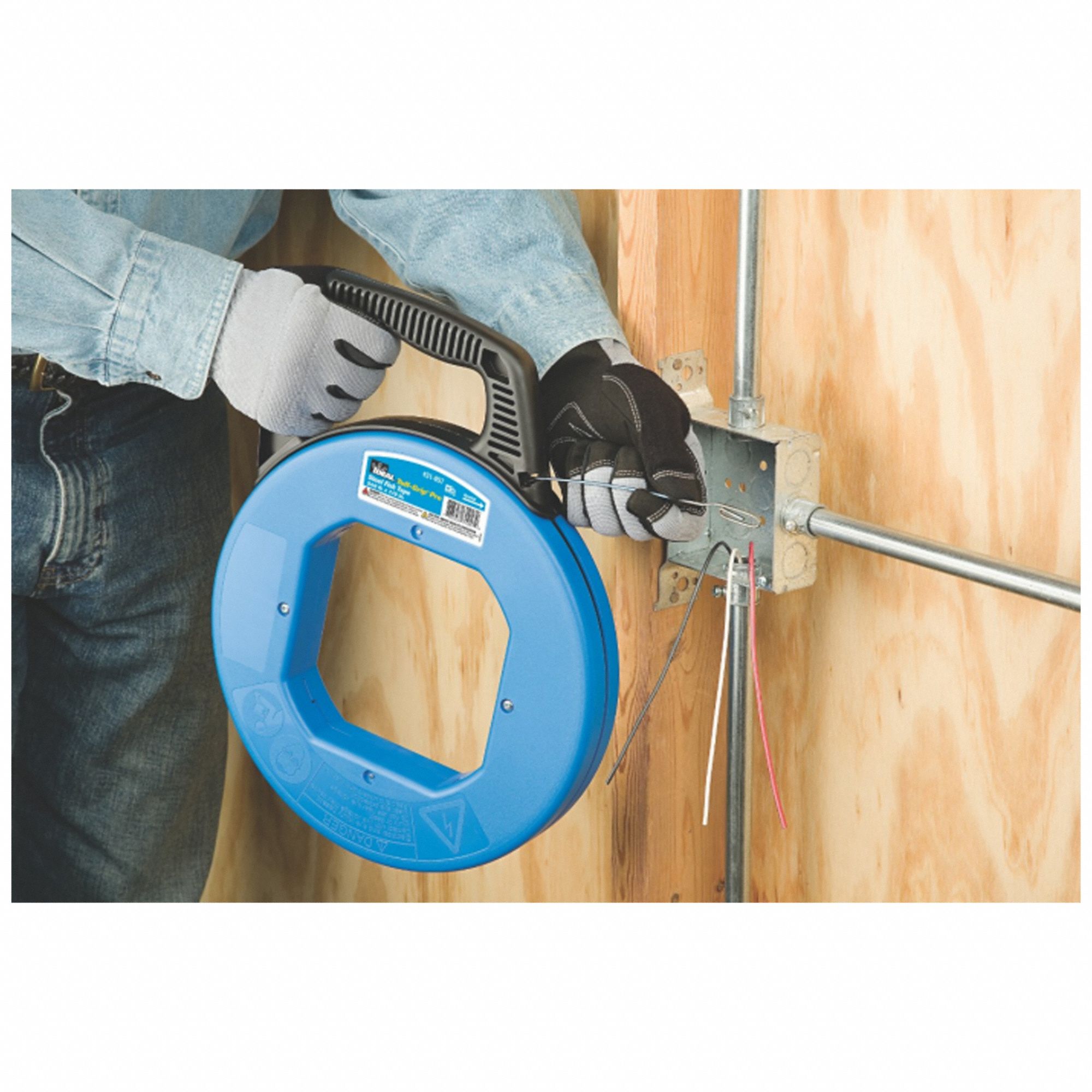 IDEAL Fish Tape 120 ft Lg, Manual Wind Tape Retraction, 1,600 lb