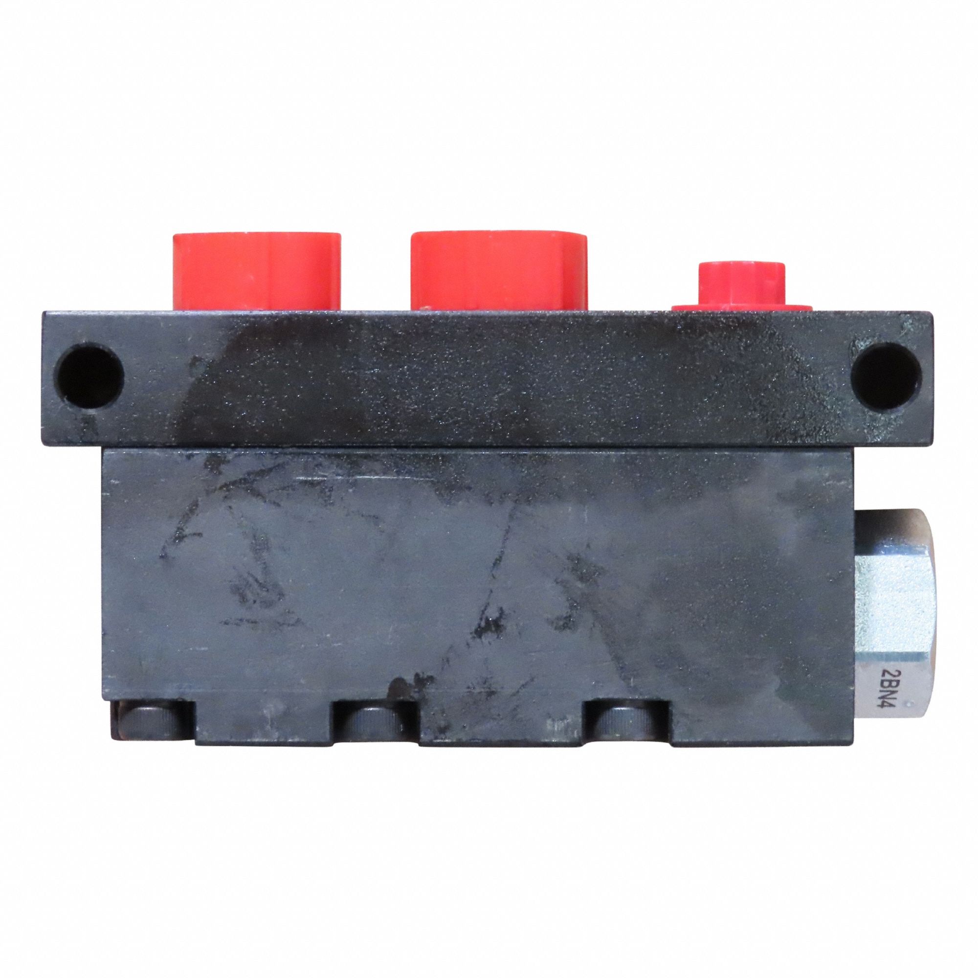 HYTEC Hydraulic Check Valve: 5,000 psi, SAE-6 9/16-18, UNF (MPN 100915). Key specifications — Body Material: Steel; Outlet Connection Type: UNF; Brand: HYTEC; Inlet Connection Size: SAE-6-9/16-18; Outlet Connection Size: SAE-6-9/16-18; Inlet Connection Type: UNF.