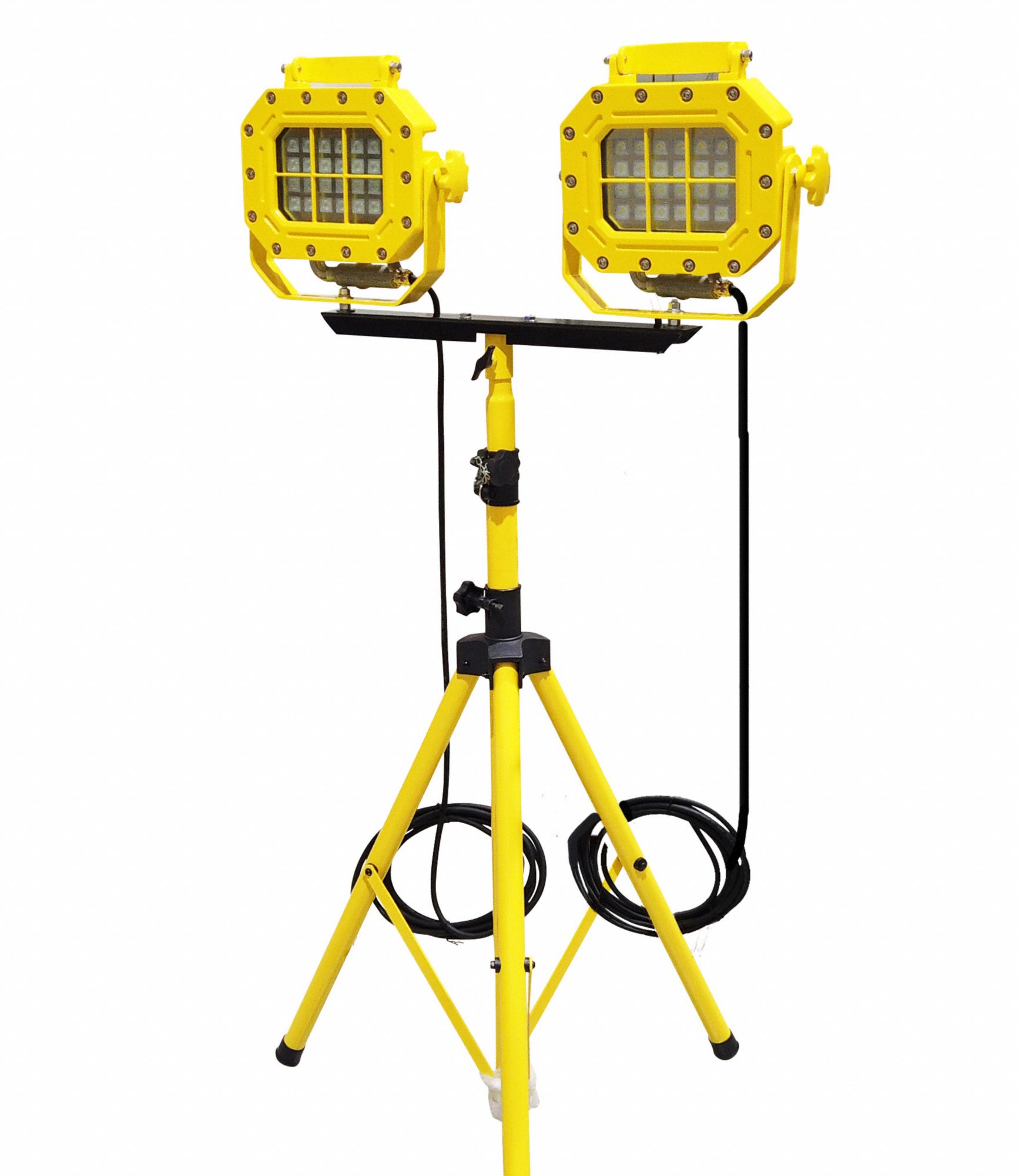 LED FLOODLIGHT, AL, YELLOW, 5,600 LM, 40W, 90 TO 277V AC, 4,500K, GLASS LENS, 12½ IN L, TRIPOD MOUNT