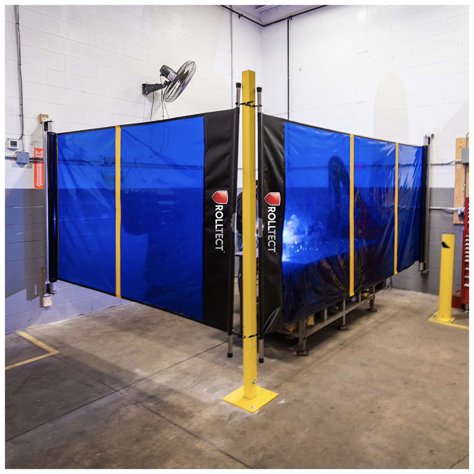 SHAVER INDUSTRIES, PVC, 5 1/2 ft Ht, Weld Screen 797UH6628242430142