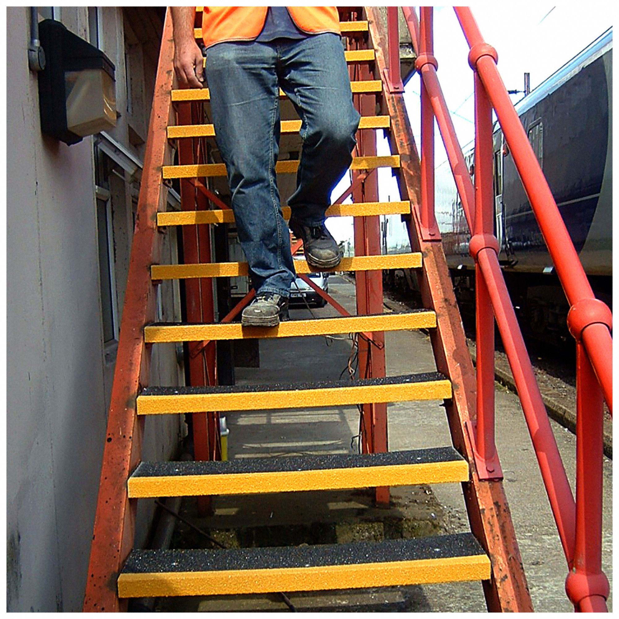 CONCRETE SAVER Stair Tread Cover Full Coverage Grit, Fiberglass