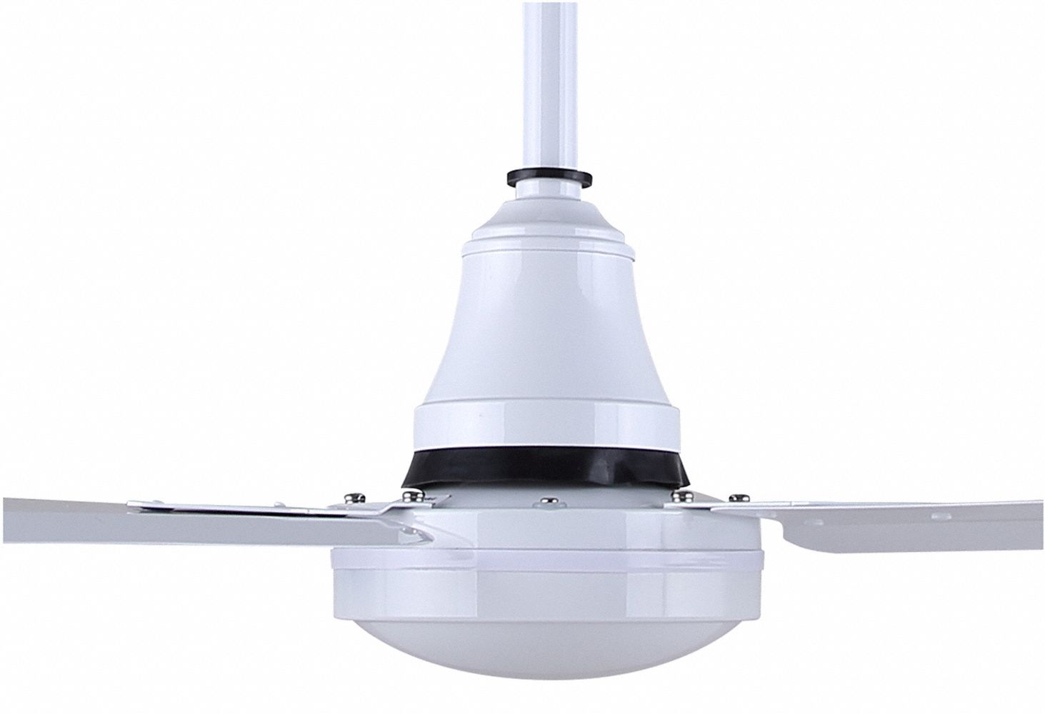 Ceiling Fan: 8, 944 cfm Airflow, 60 in Blade Dia, 5 Speeds, 120V AC, Single Phase, White